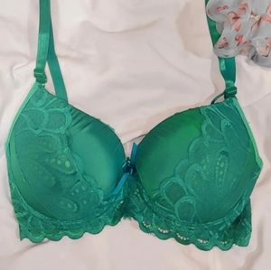 Push up bra